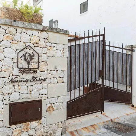 Nonna Elvira Tatil Evi Specchia Gallone